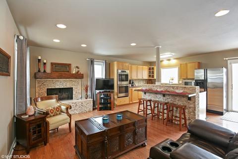 419 Ann St, Cary, IL 60013 photo 8