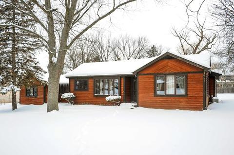2120 Beechnut Rd, Northbrook, IL 60062 photo 1