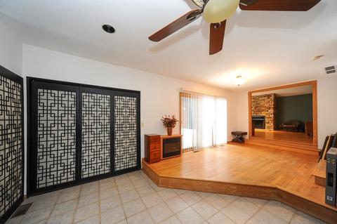 2120 Beechnut Rd, Northbrook, IL 60062 photo 8