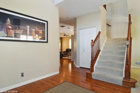 5953 Mackinac Ln, Hoffman Estates, IL 60192 photo 4