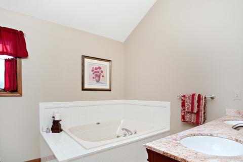 1162 Danforth Dr, Batavia, IL 60510 photo 18