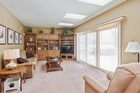 1160 Honeysuckle Dr, Wheeling, IL 60090 photo 6