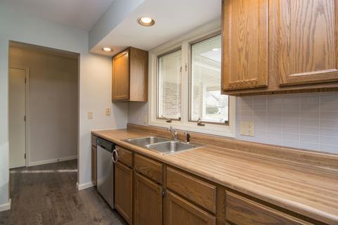 3402 Halifax Dr #B, Champaign, IL 61822 photo 11