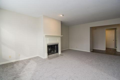 3402 Halifax Dr #B, Champaign, IL 61822 photo 5