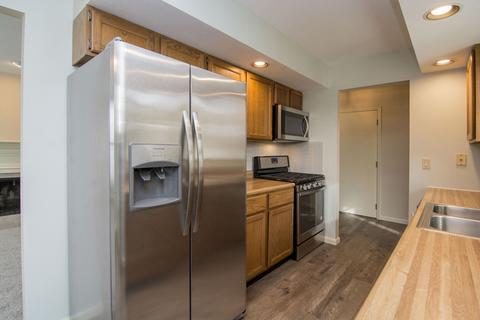 3402 Halifax Dr #B, Champaign, IL 61822 photo 10