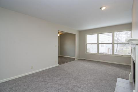 3402 Halifax Dr #B, Champaign, IL 61822 photo 4