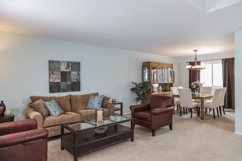 801 W Beechtree Ln, Bartlett, IL 60103 photo 5
