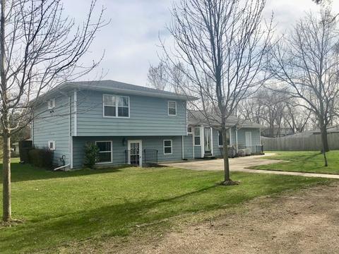611 N Kent Rd, Mchenry, IL 60051 photo 4