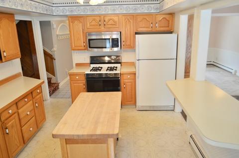 611 N Kent Rd, Mchenry, IL 60051 photo 8