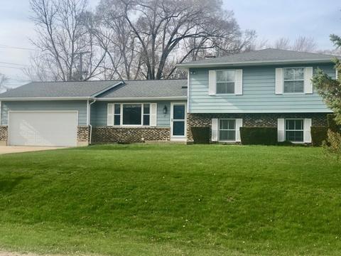 611 N Kent Rd, Mchenry, IL 60051 photo 1