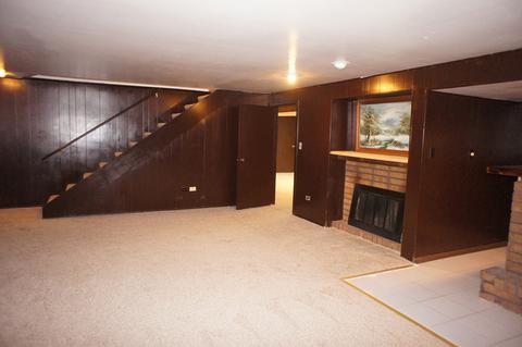 422 Ranch Rd, Elgin, IL 60123 photo 20