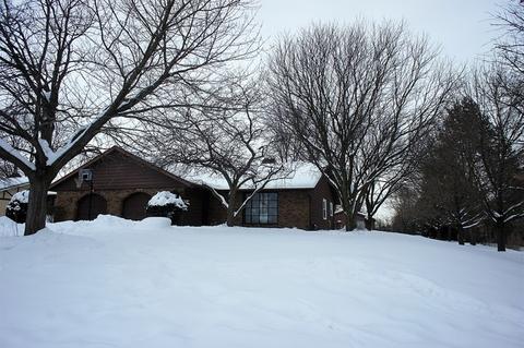 422 Ranch Rd, Elgin, IL 60123 photo 1