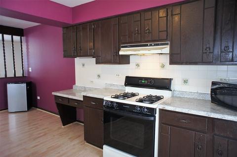 422 Ranch Rd, Elgin, IL 60123 photo 9