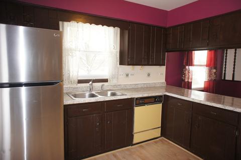 422 Ranch Rd, Elgin, IL 60123 photo 8