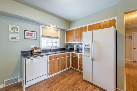 917 Sunset Rd, Wheaton, IL 60189 photo 9