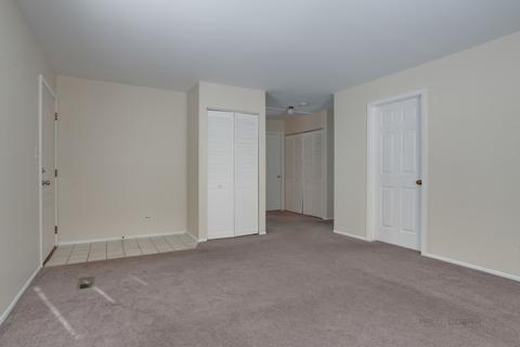 40 Silver Tree Cir, Cary, IL 60013 photo 6