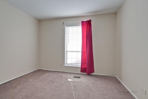 40 Silver Tree Cir, Cary, IL 60013 photo 9