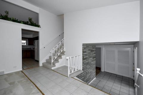 250 Springfield Ter, Des Plaines, IL 60018 photo 8