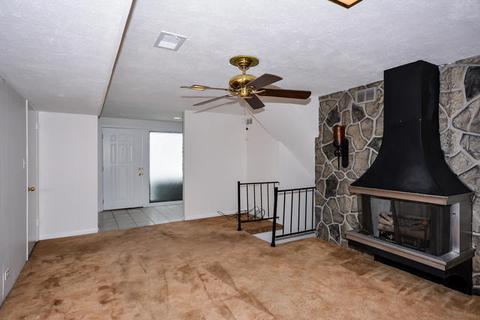 250 Springfield Ter, Des Plaines, IL 60018 photo 14