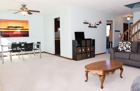 1156 Briarcliffe Blvd, Wheaton, IL 60189 photo 3