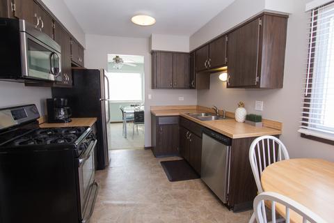 1156 Briarcliffe Blvd, Wheaton, IL 60189 photo 10