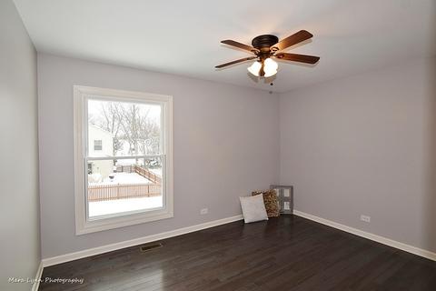 129 E Sherman St, Bartlett, IL 60103 photo 10