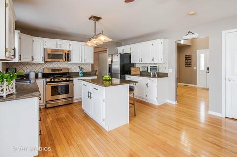 1918 Edgewood Dr, Algonquin, IL 60102 photo 5