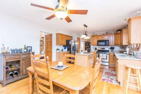 277 Moders Ave, Cary, IL 60013 photo 9
