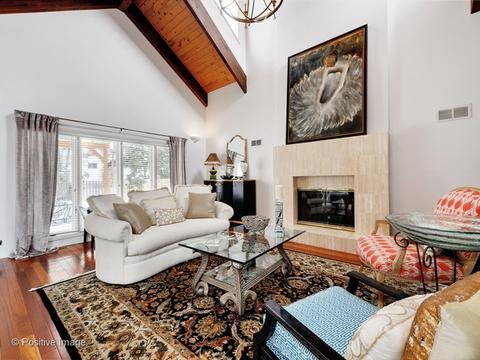 1307 Shady Ln, Wheaton, IL 60187 photo 4
