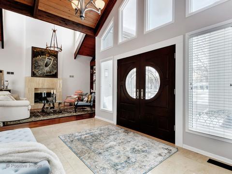 1307 Shady Ln, Wheaton, IL 60187 photo 3