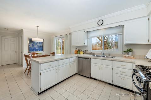 1721 Wakeman Ave, Wheaton, IL 60187 photo 6