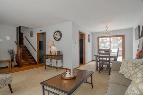 532 Sheffield Rd, Naperville, IL 60565 photo 3
