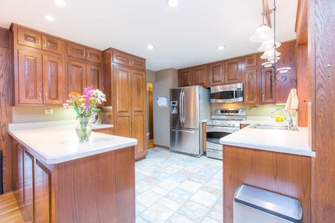 1089 Valley Stream Dr, Wheeling, IL 60090 photo 10
