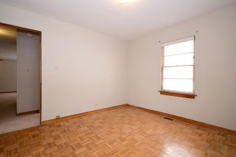 4447 Elm Ave, Lyons, IL 60534 photo 9