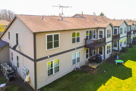 1106 Yorkshire Ct #C, Elgin, IL 60120 photo 2