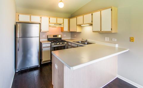 1106 Yorkshire Ct #C, Elgin, IL 60120 photo 12