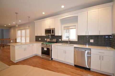 1531 E 86th St, Chicago, IL 60619 photo 4