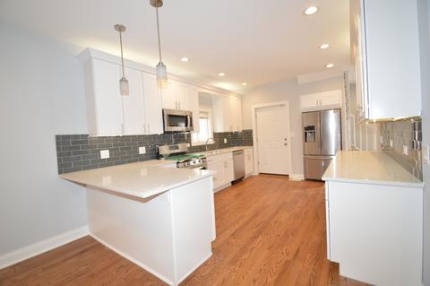 1531 E 86th St, Chicago, IL 60619 photo 3