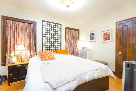 5349 W Crystal St, Chicago, IL 60651 photo 10