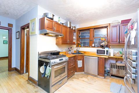 5349 W Crystal St, Chicago, IL 60651 photo 6