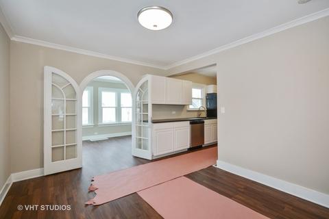 549 S State St, Aurora, IL 60505 photo 4