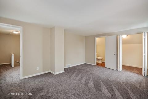 549 S State St, Aurora, IL 60505 photo 6