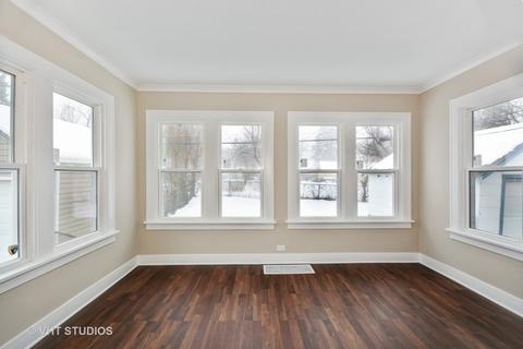 549 S State St, Aurora, IL 60505 photo 5
