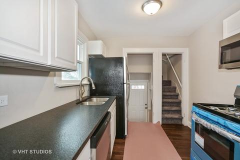 549 S State St, Aurora, IL 60505 photo 3