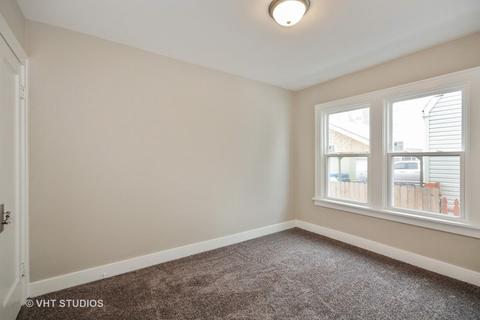 549 S State St, Aurora, IL 60505 photo 8