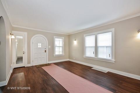 549 S State St, Aurora, IL 60505 photo 2