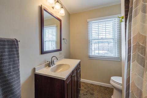 217 S Gables Blvd, Wheaton, IL 60187 photo 28