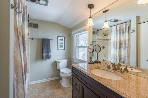 217 S Gables Blvd, Wheaton, IL 60187 photo 25