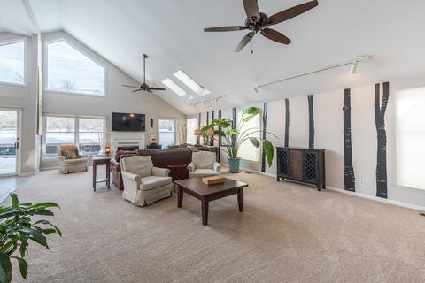 217 S Gables Blvd, Wheaton, IL 60187 photo 14