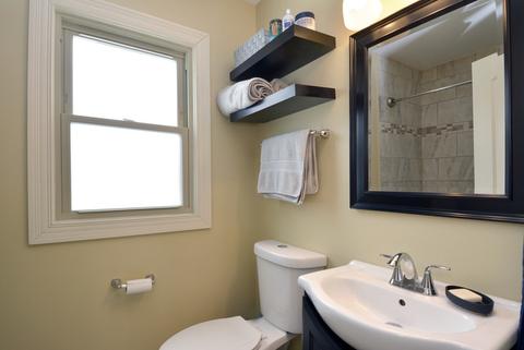 668 S 4th Ave, Des Plaines, IL 60016 photo 15